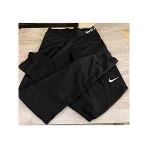 Nike Pro leggings size Medium